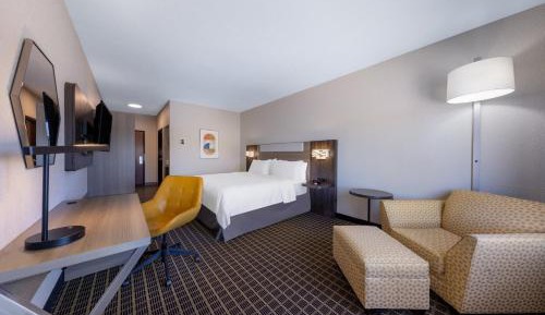 Standard King Room