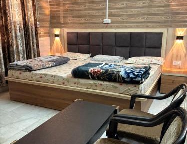 Triple Room with Private Bathroom