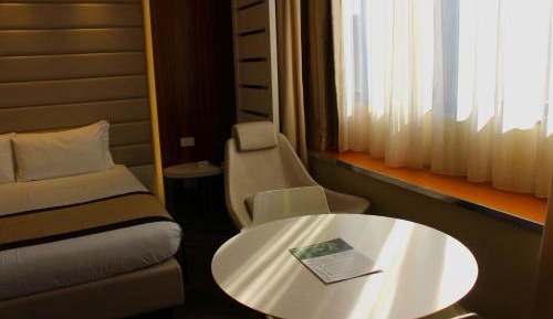 Deluxe Double Room with Car Charging Station