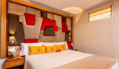 Deluxe King Room