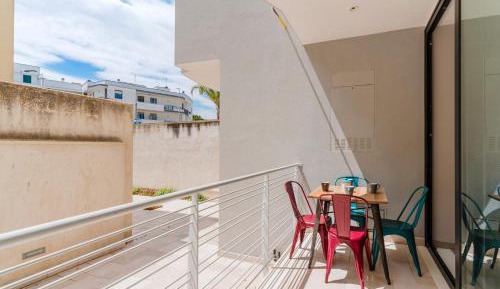 Superior One-Bedroom Apartment with Balcony