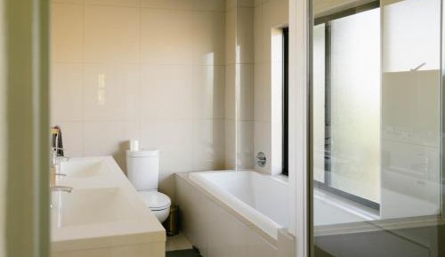 King Room with Mountain View
