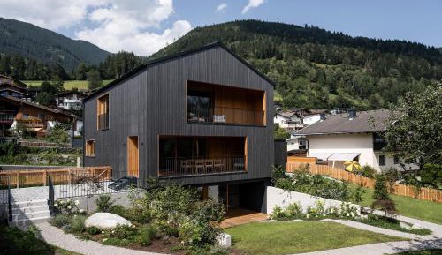 Superior Chalet