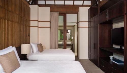 Two-Bedroom Deluxe Beach Villa with Pool