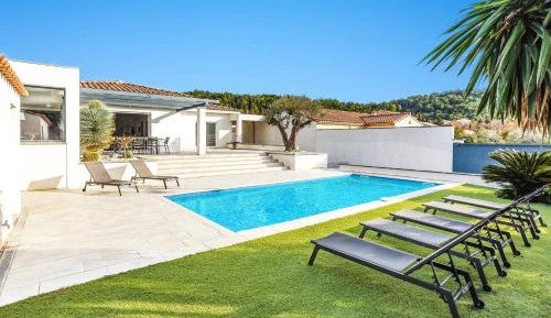 Five-Bedroom Villa