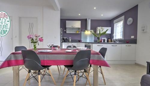 Holiday Home (7 Adults)