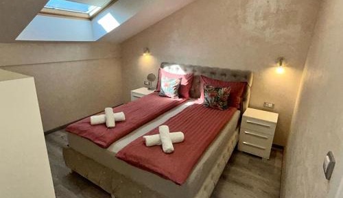 Two-Bedroom Deluxe Apartment