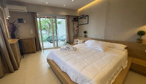 Deluxe Double Room with Balcony and Sea View