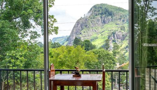 Triple Room with Mountain View
