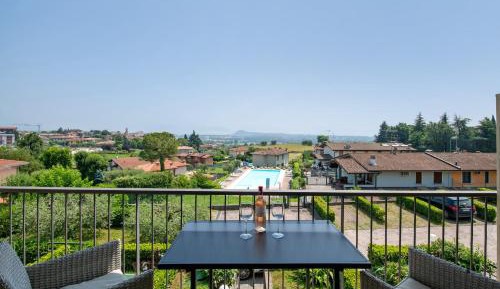 Superior One-Bedroom Apartment with Balcony