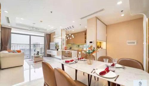 Three-Bedroom Apartment with Balcony