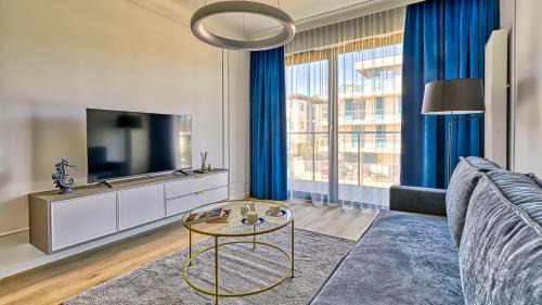 Studio Apartment with Balcony