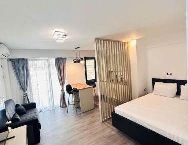 King Studio with Sofa Bed