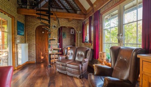 Two-Bedroom Holiday Home