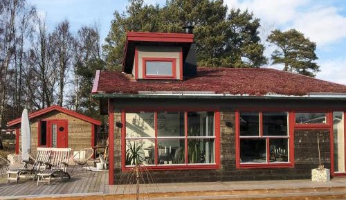 Two-Bedroom Holiday Home