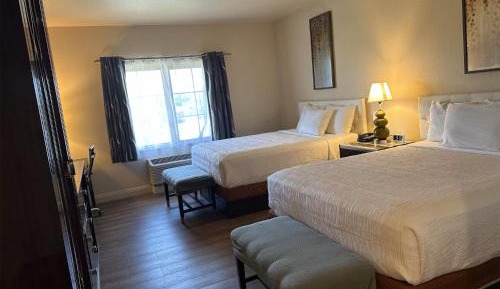 Queen Room with Two Queen Beds and Balcony - Non-Smoking