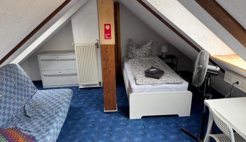 Deluxe Single Room