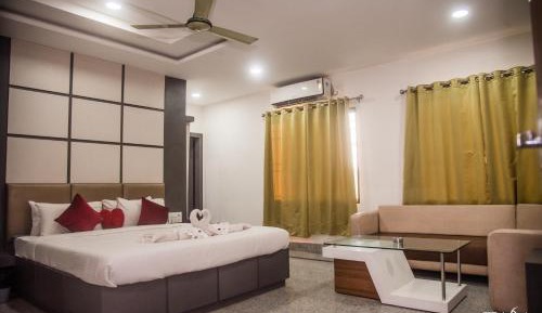 Deluxe King Room