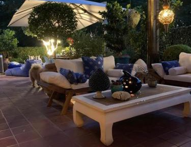 Family Room with Garden View