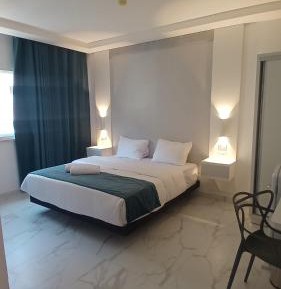 Deluxe Double Room with Castle View