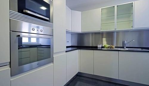 Two-Bedroom Deluxe Apartment