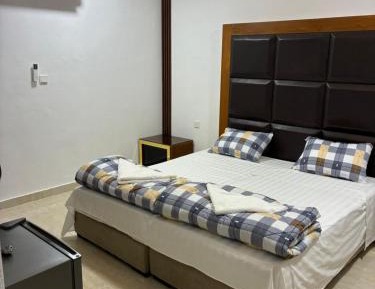 Large Single Room