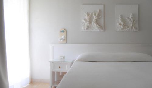 Double or Twin Room with Side Sea View