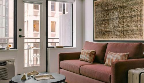 One-Bedroom Apartment with Queen Bed, Sofa Bed and Balcony