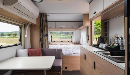 Standard Double Room with Shared Bathroom