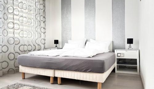 Deluxe Double Room with Bath