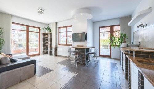 One-Bedroom Apartment with Terrace