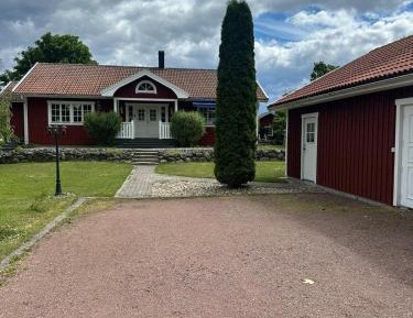 Villa with Garden View