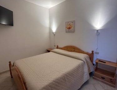 Quadruple Room with Private Bathroom