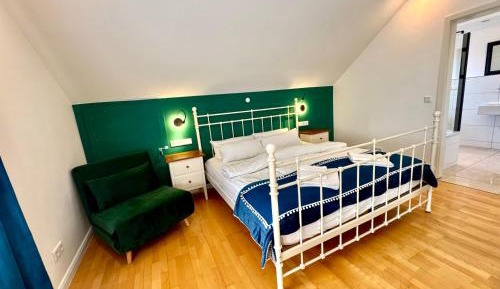 Superior  Double Room with Private Bathroom