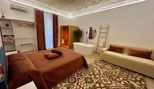 King Room with Spa Bath