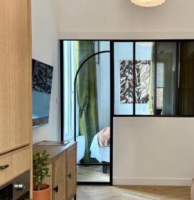 One-Bedroom Deluxe Apartment