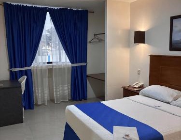 Standard Queen Room