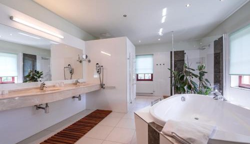 Deluxe One-Bedroom Apartment with Garden View