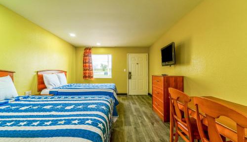 2 Queen Beds Non-Smoking