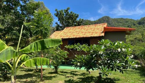 Deluxe Bungalow
