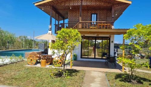 Four-Bedroom Holiday Home