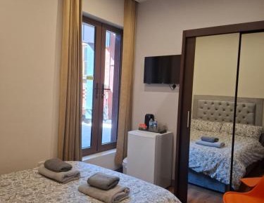 Large Double or Twin Room