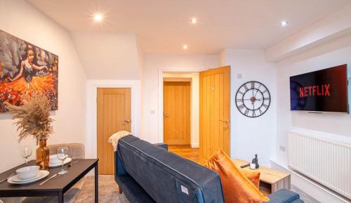 Apartment with Shower