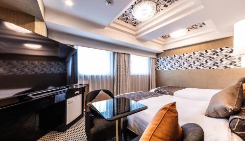 Deluxe Twin Room with City View - Non-Smoking