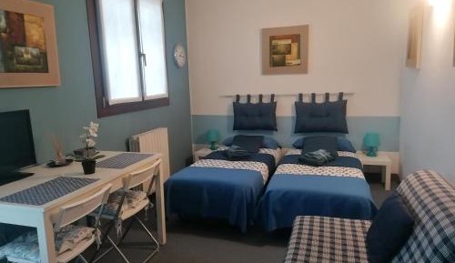 Double or Twin Room with Private Bathroom