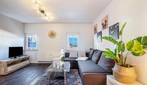 Superior One-Bedroom Apartment