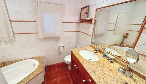 Double Room with External Private Bathroom