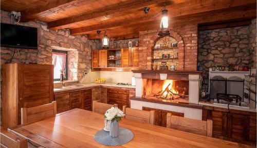 Three-Bedroom Holiday Home 