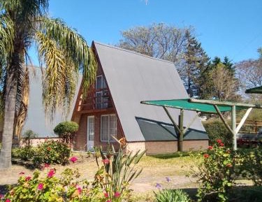 Bungalow with Garden View