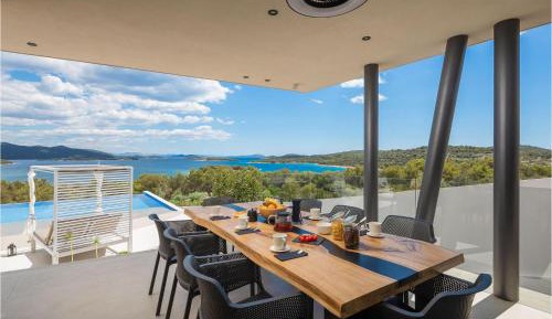 Five-Bedroom Holiday Home